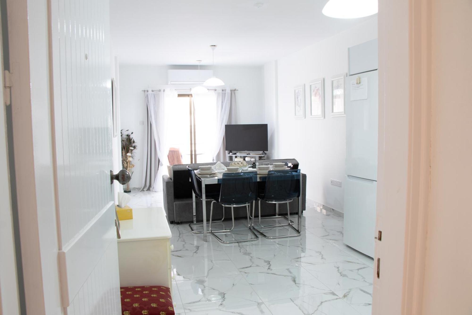Appartement Apartment,near The Pinikoudes Larnaca